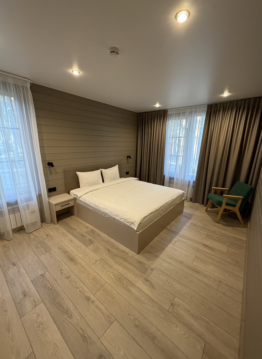 interior bedroom 2