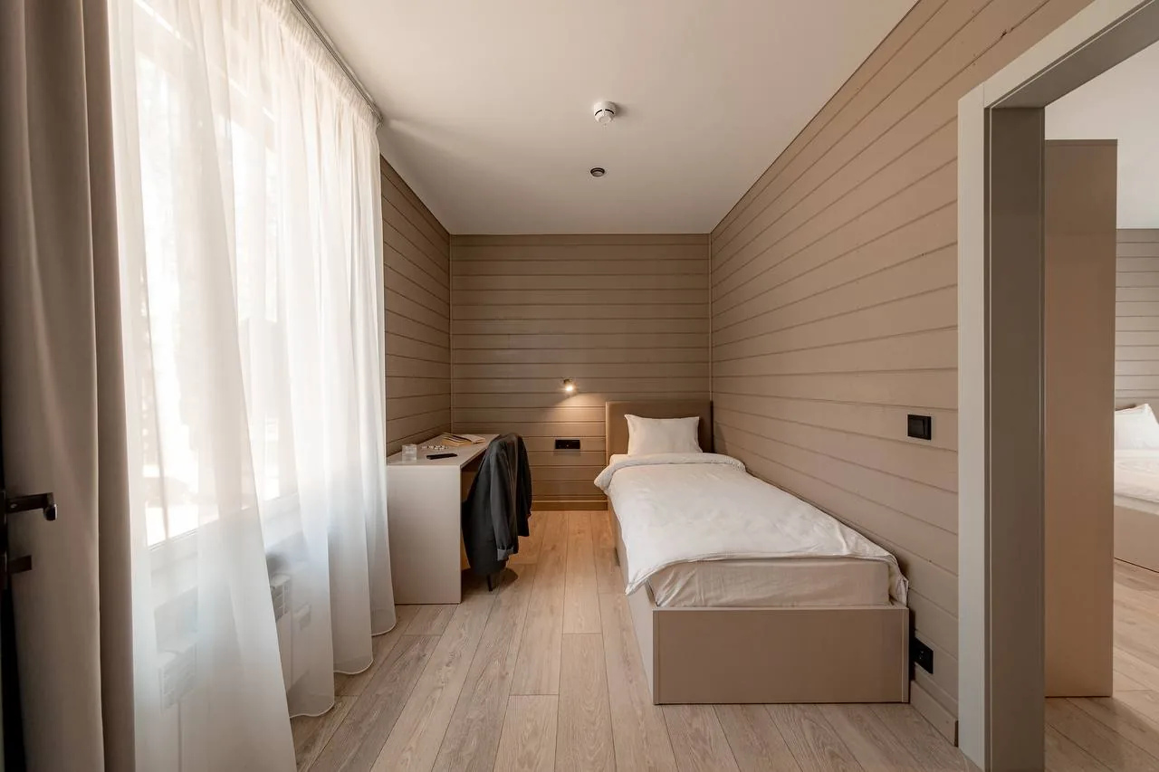 interior bedroom 9