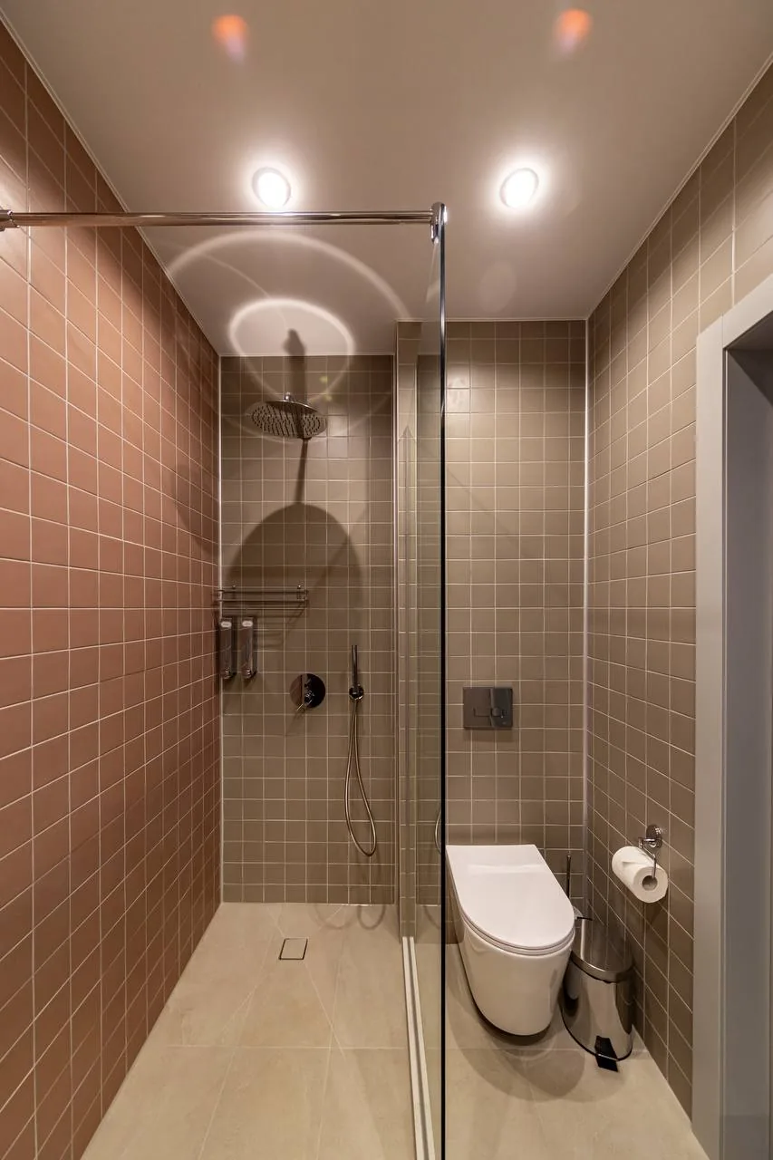 interior bathroom 4